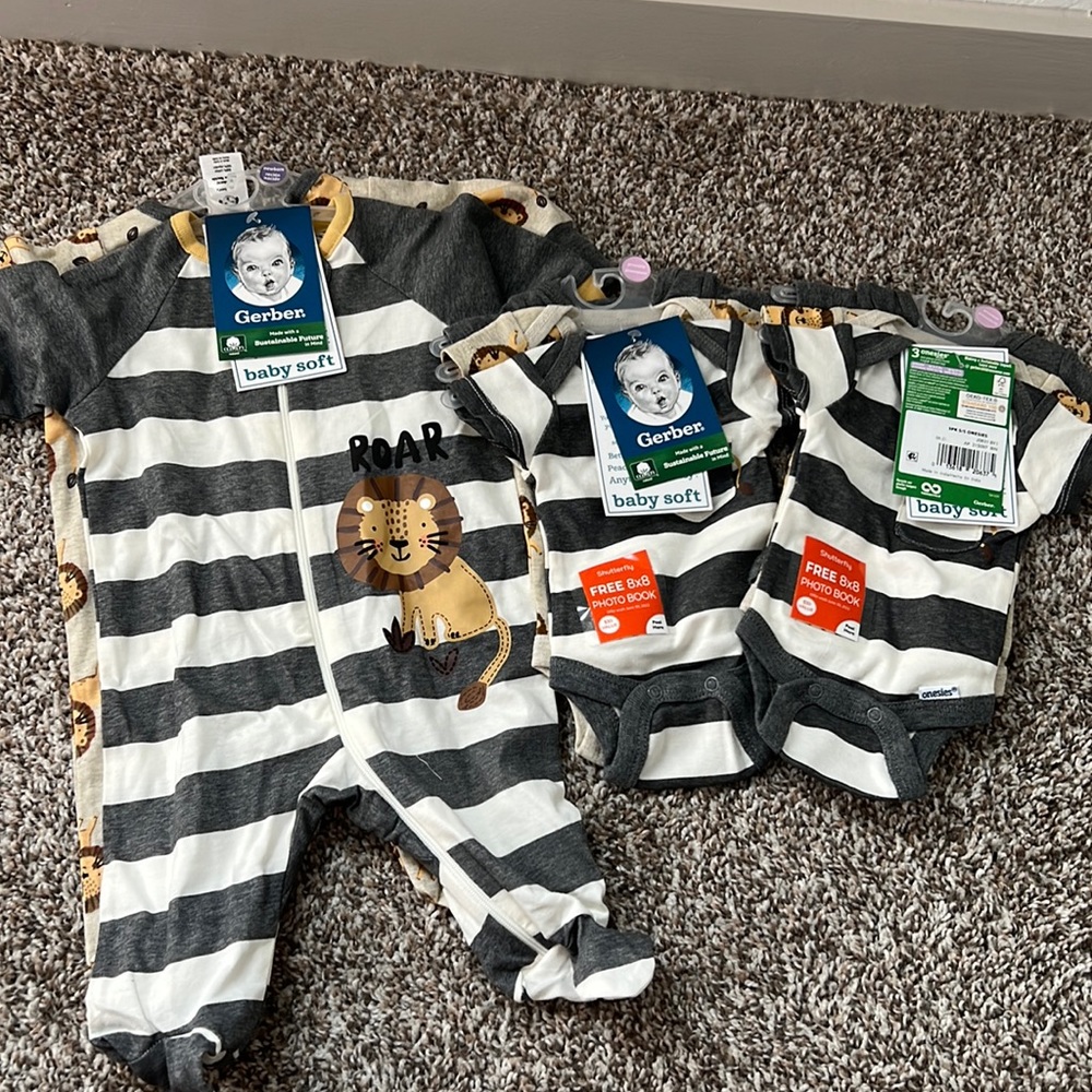 2pk newborn gerber sleepers and (2) 3pk preemie onesies
